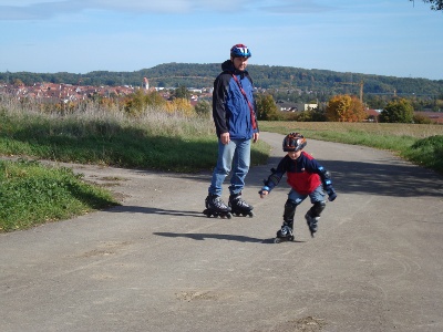 Skaten kann man nicht nur drauen, sondern auch in der Inline Skaterhalle des Glocknerhofes.