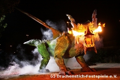Der Neue High-Tech Drache vom Drachenstich Furth im Wald Der Neue High-Tech Drache vom Drachenstich Furth im Wald